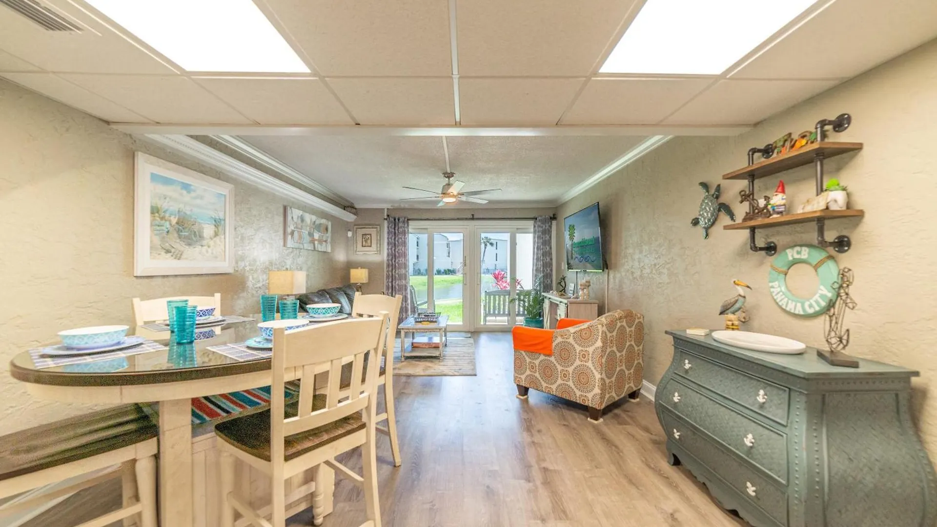 Semesterbostad Sugar Beach E7 'Ocean Seven' Panama City Beach